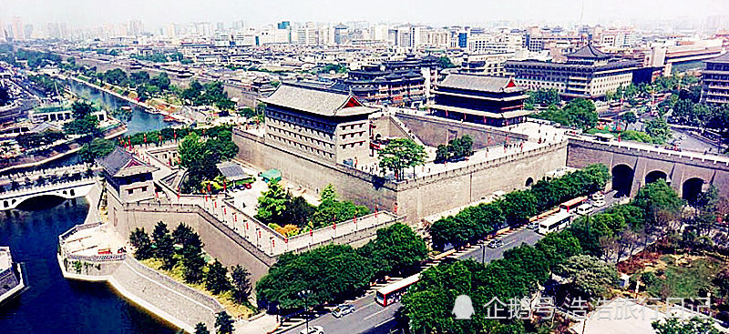 西安南边的大门永宁门是不开的 永宁门位于南城墙中部偏西,城门始建于