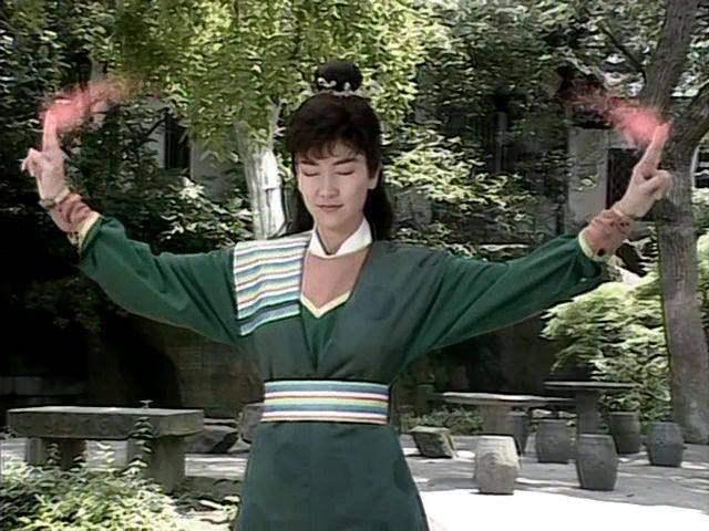 《新白娘子传奇》中,五鬼是鬼,小青是蛇,他们为何听命于小青?
