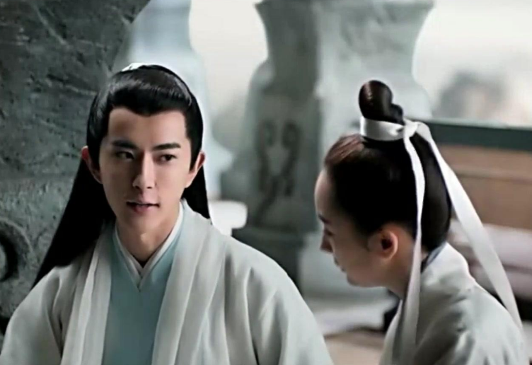 三生三世:白浅白真都是折颜养大,为何折颜喜欢白真?原因很真实