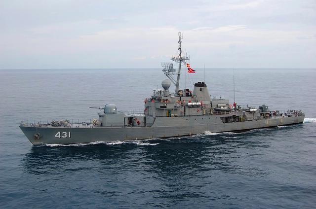 美国为泰国建造的"他彼"号轻型反潜护卫舰,基本上就是一艘大猎