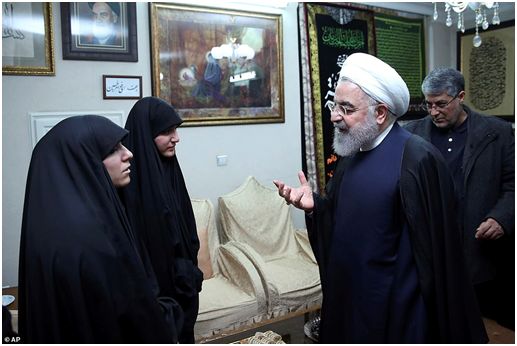 环球网：伊朗总统鲁哈尼亲切会见苏莱曼尼的女儿