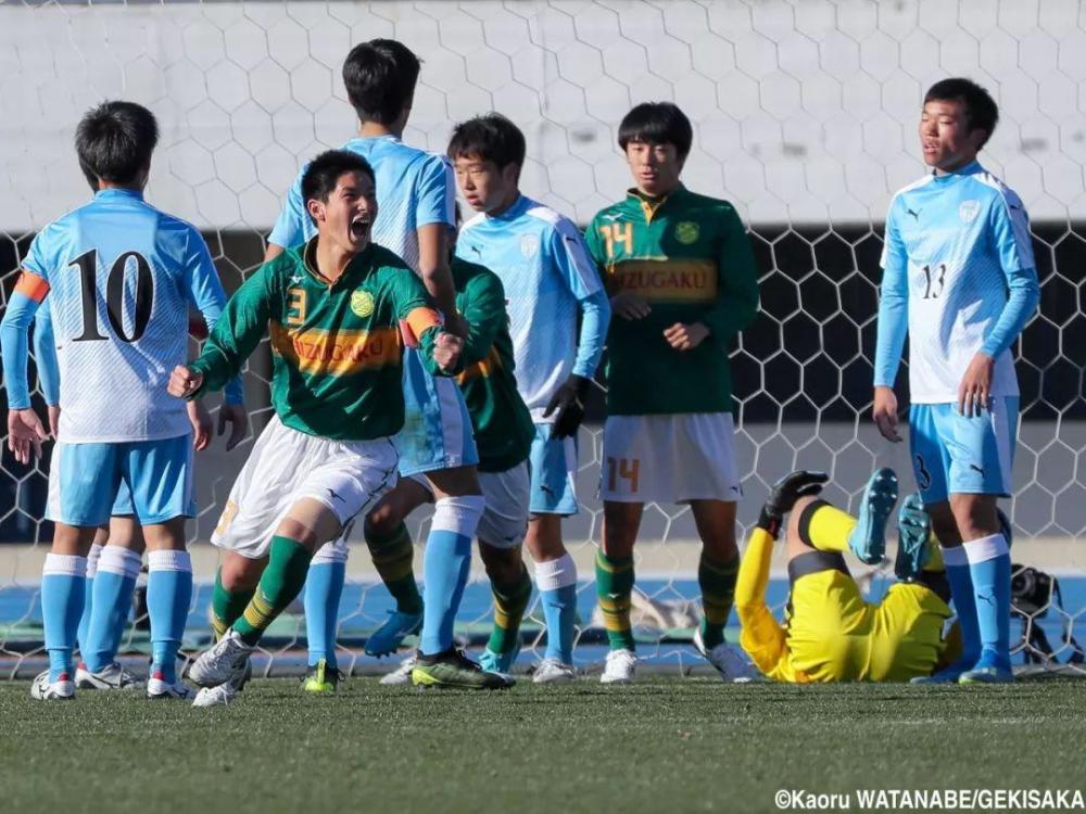 第98届日本高中足球锦标赛四强决出15万人观看一场破比赛