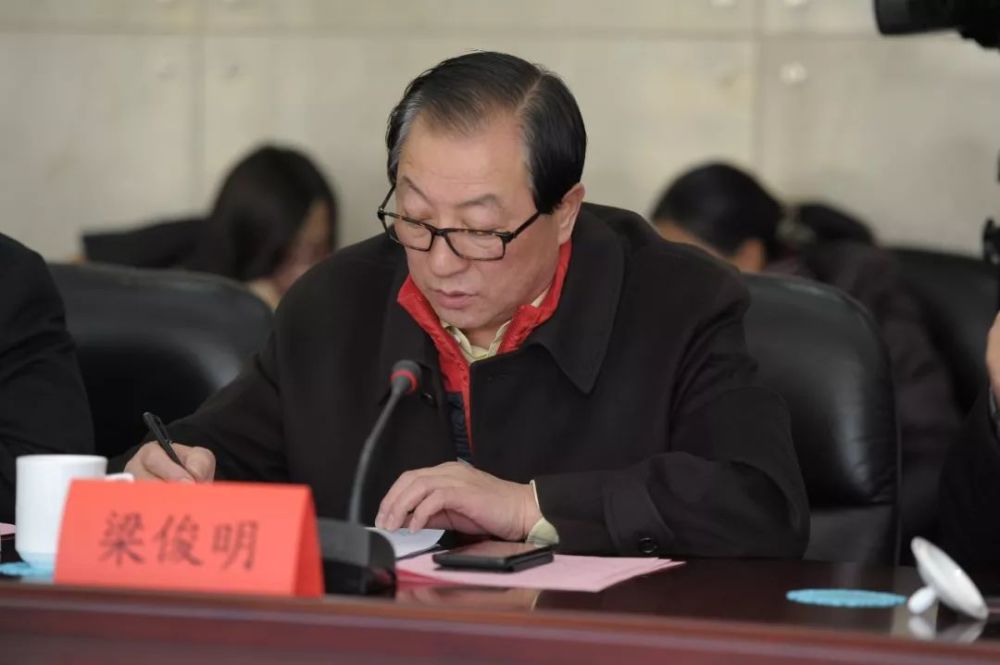 民企经济总量占到了国家(3)