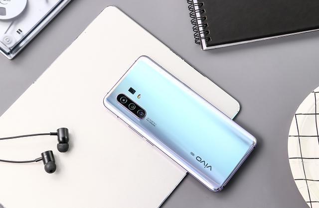 VIVO X30手机深度解析，性能、外观与用户体验