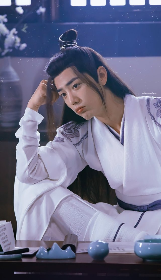 精致与浪漫碰撞火花,革新与创意玩转时尚,2020与肖战一同共赏时尚潮流