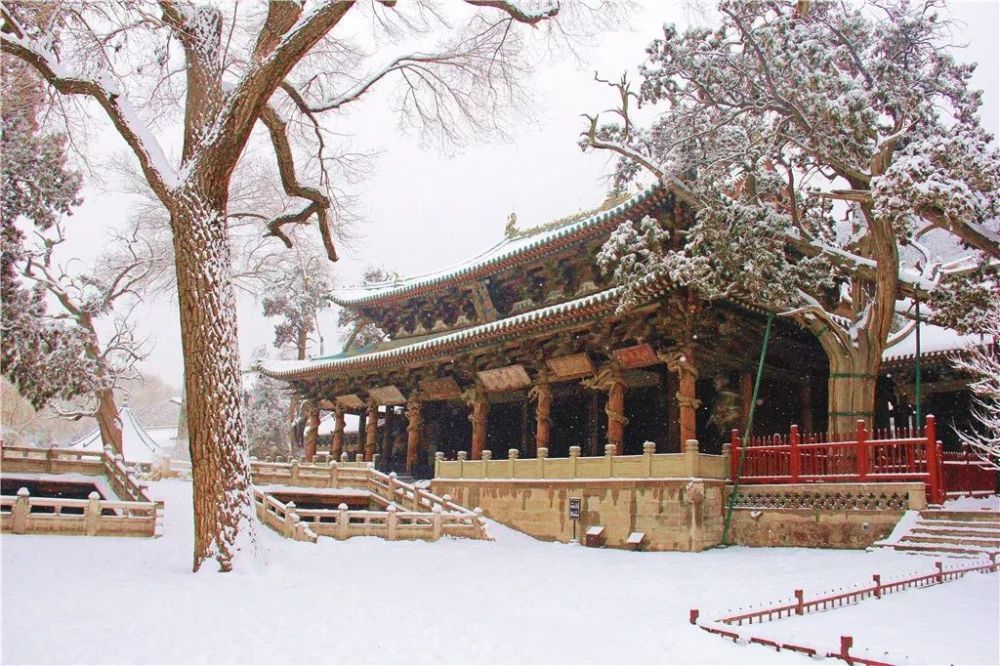 晋祠雪景:2020年第一场雪中的盛装古祠