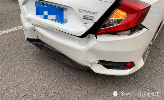 本田思域遭遇追尾,4s店拆车检查后,车主:这防撞梁看得