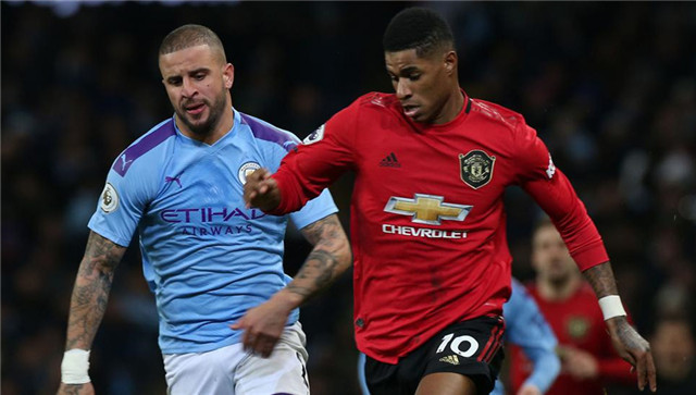 英超积分榜:0-1!曼联遭爆冷惨跌第8,利物浦甩曼城强势领跑!图片