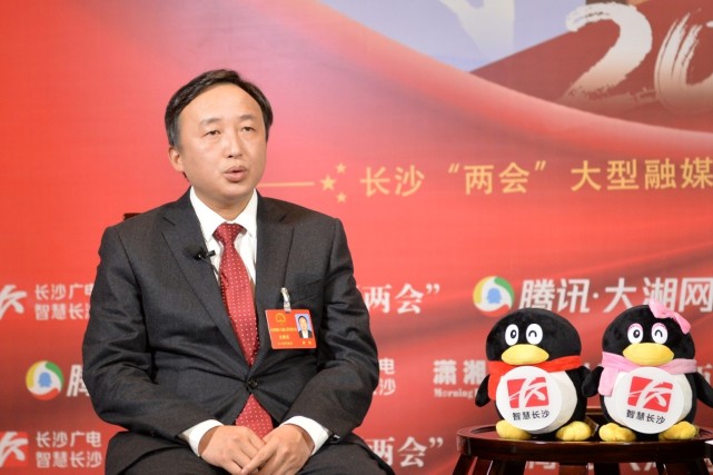 自动播放开关自动播放 中共天心区委副书记,区长 黄滔:融城核心,璀璨