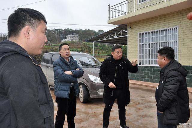 慈利县多部门赴杉木桥镇开展烟花爆竹联合整治行动