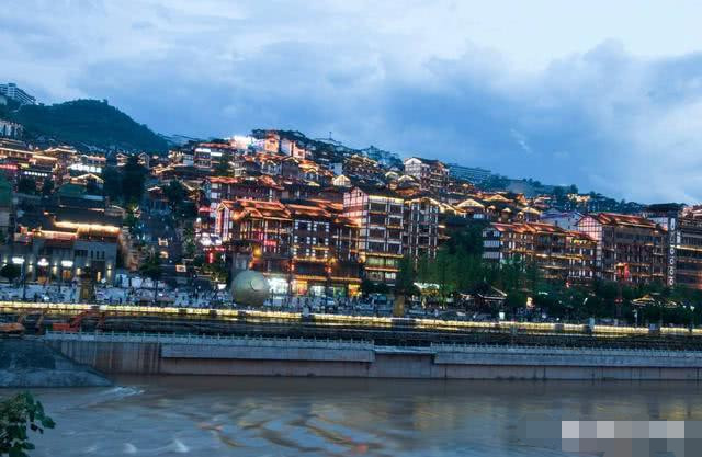 仁怀经济总量排名_仁怀茅台镇图片