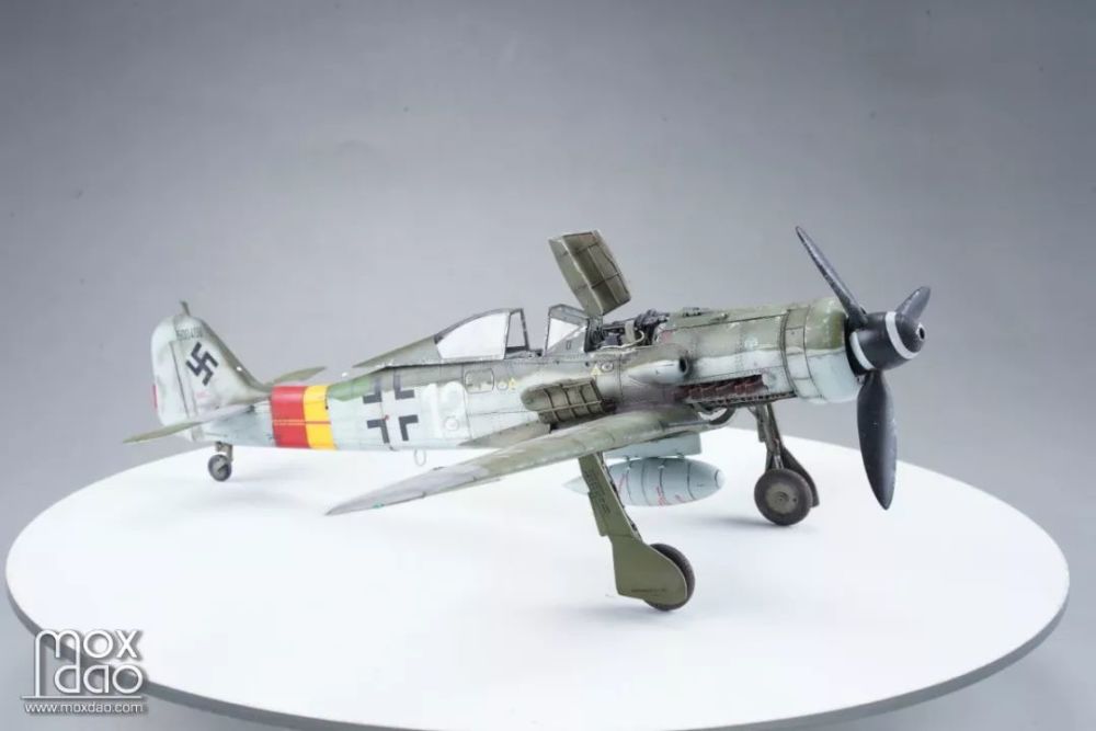 福克沃尔夫 fw190d-9战斗机 eduard 1/48