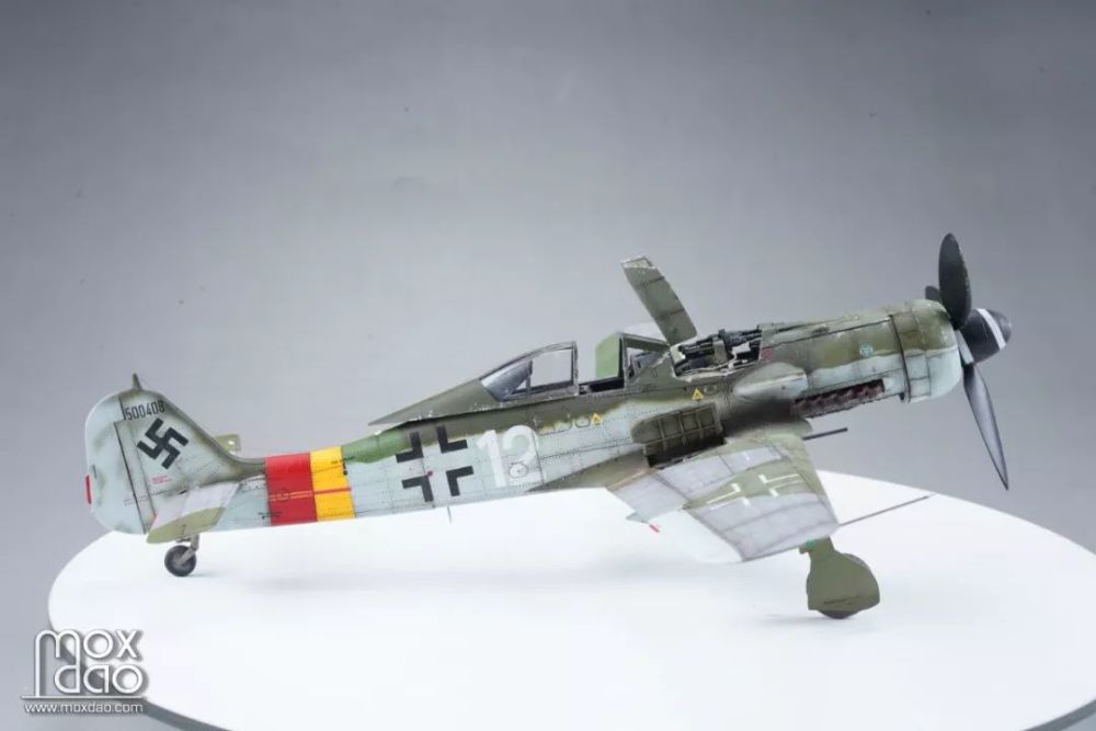 福克沃尔夫 fw190d-9战斗机 eduard 1/48