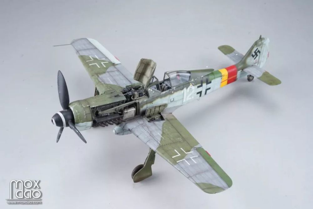 福克沃尔夫 fw190d-9战斗机 eduard 1/48