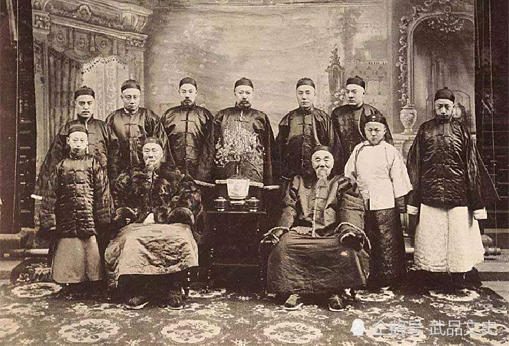 李鸿章把年轻女儿许配给年老大臣,不料两人子孙却成家