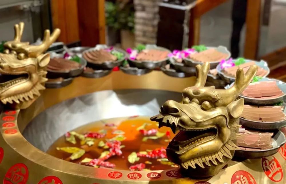 兑现承诺!四川请援助湖北医护免费吃一年火锅,网友流下了感动的口水