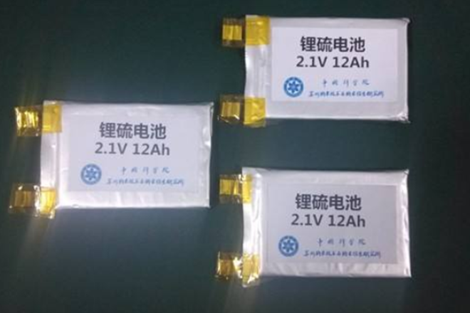 新电池技术来了!超柔性锂硫电池取得新突破,充一次电可供手机使用5天?