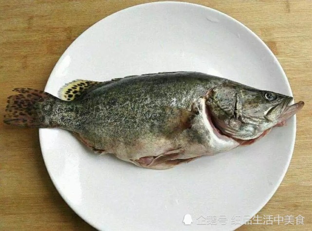 641