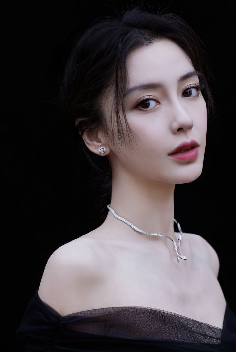angelababy清宫照曝光,她鼻子也太好看了吧?
