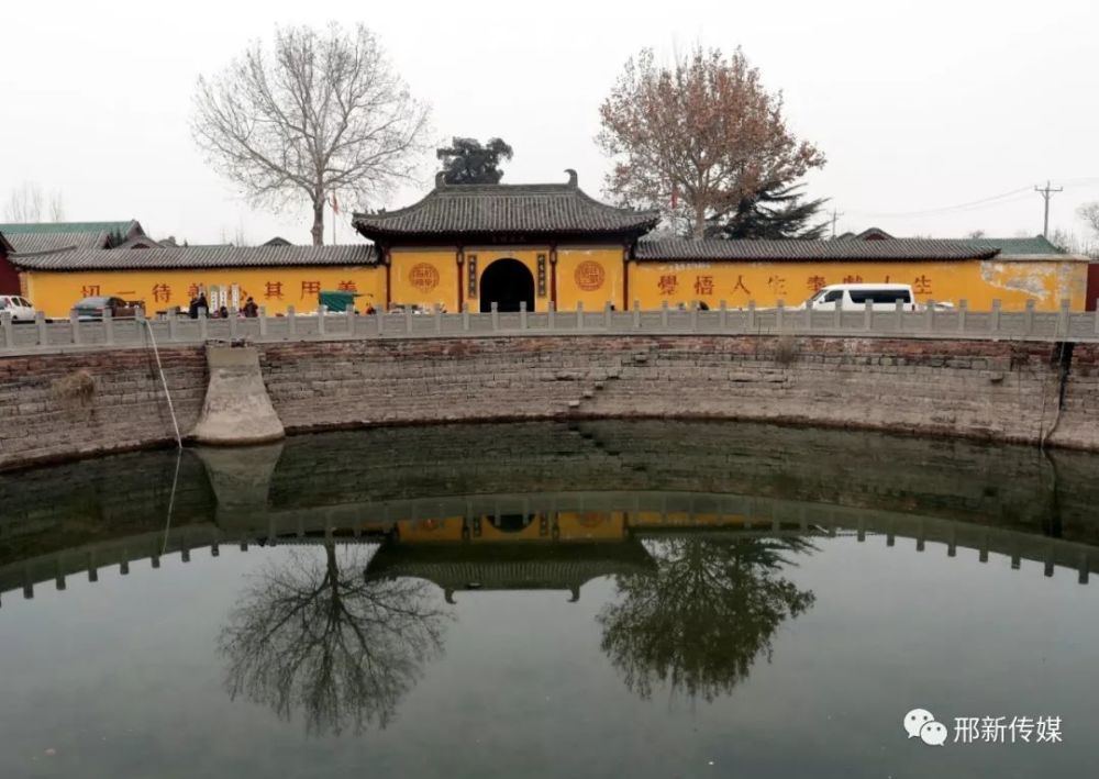 玉泉禅寺位于邢台市西北四十里皇寺村,建于唐朝贞观年间.