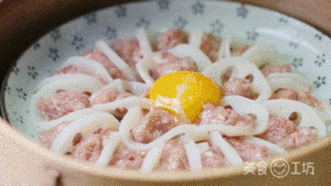 641