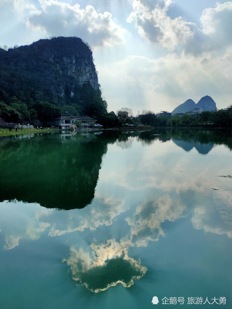 桂林的冬日依然绿水青山,富有情趣的穿山公园风景如画