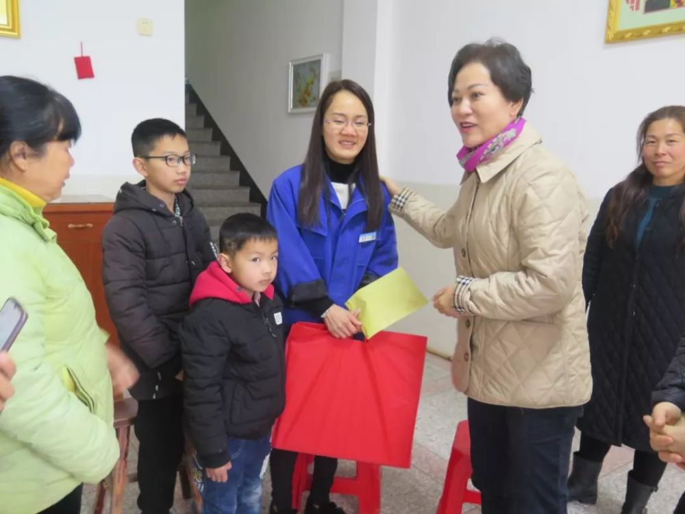 南平市政府副市长朱仁秀赴建阳区慰问贫困妇女儿童家庭