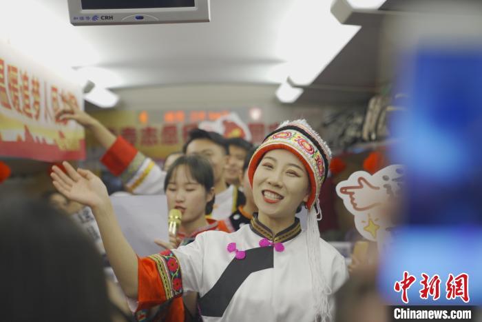 贫困人口失联_失联人口图片(3)