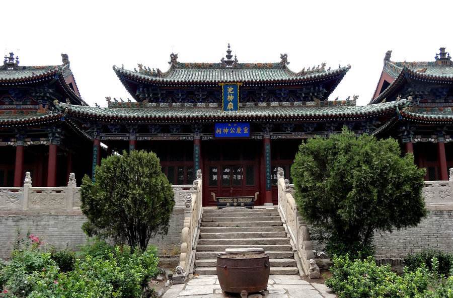 运城人均GDP低_运城盐湖(3)