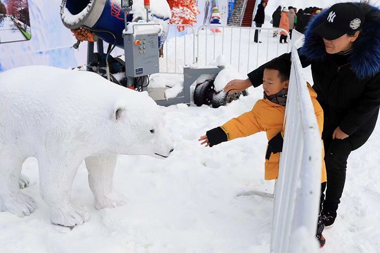 石景山冬奥社区冰雪乐园开园持续45天