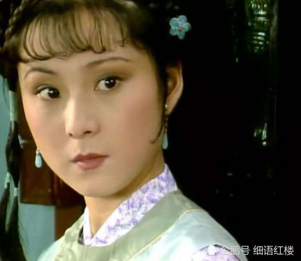 红楼梦晴雯被赶出怡红院,为何众人拍手叫好?贾宝玉:都是她活该