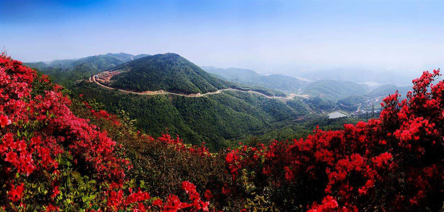 湖南常德一个县,多条铁路和高速公路过境,拥有太浮山景区