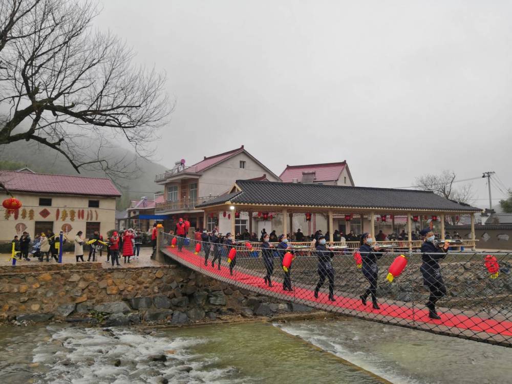 广德市杨滩镇的百家宴寻找记忆中的年味