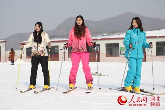 图为红崖谷滑雪场.庄上九爷 摄