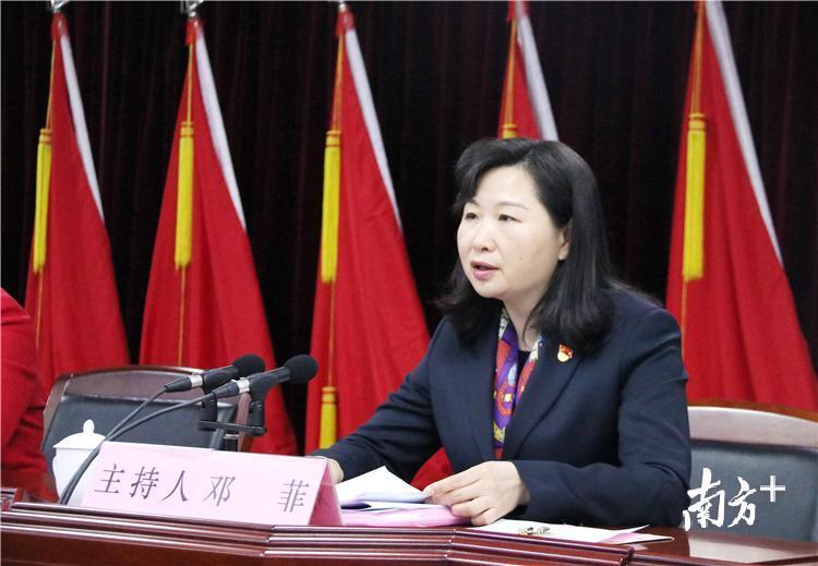 中共阳山县委十三届九次全会召开,邓菲向全会作报告