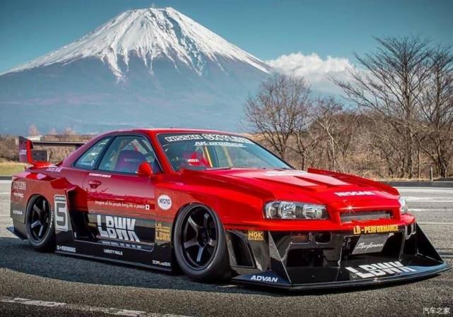 日产gtr r34,这次是在富士山的脚下,改变了以往的性格