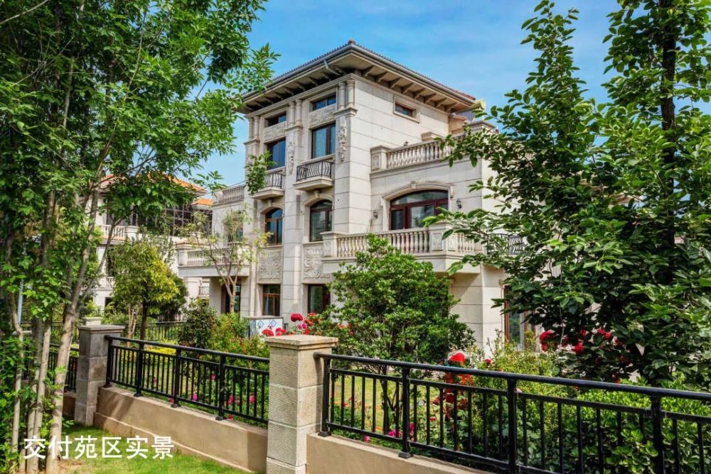 碧桂园万山湖壹号,依托万亩索河湿地公园,背山面水,产品规划上充分