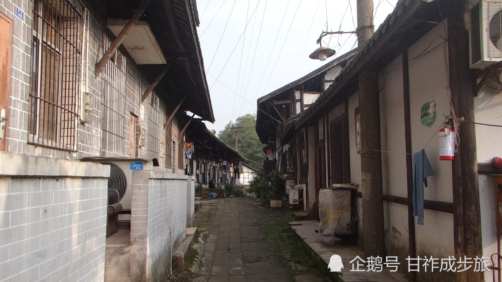 清代以后,成为富荣西厂最大的井盐产地,素有"盐都西场镇,盐运第一滩"