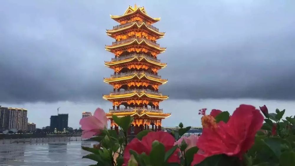 2019年,平南县被评为自治区"全域旅游县",除了"南雄北帝"之外,龚州