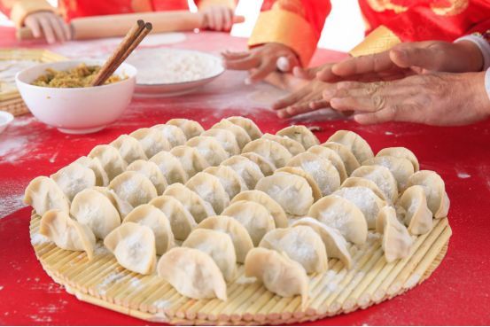 美食:舌尖上的春节!开启春节美食地图