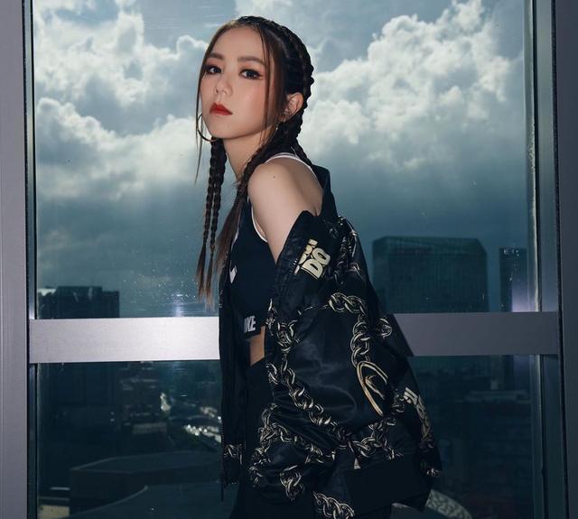 邓紫棋狂甩婴儿肥,5种发型打造完美v脸,美的可爱