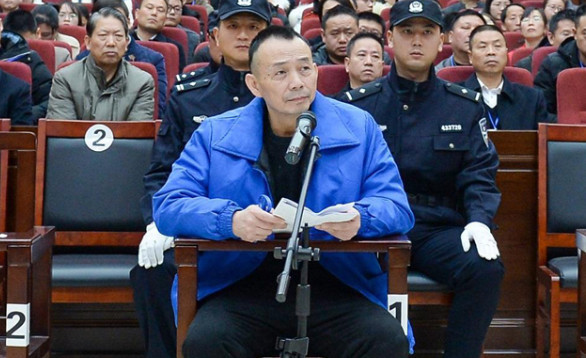 湖南省怀化市中级人民法院对"操场埋尸案"故意杀人罪犯杜少平依法执行