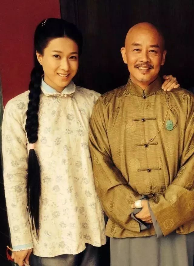 63岁"杜sir"杜燕歌,与妻子结婚30年恩爱如初,让人羡慕