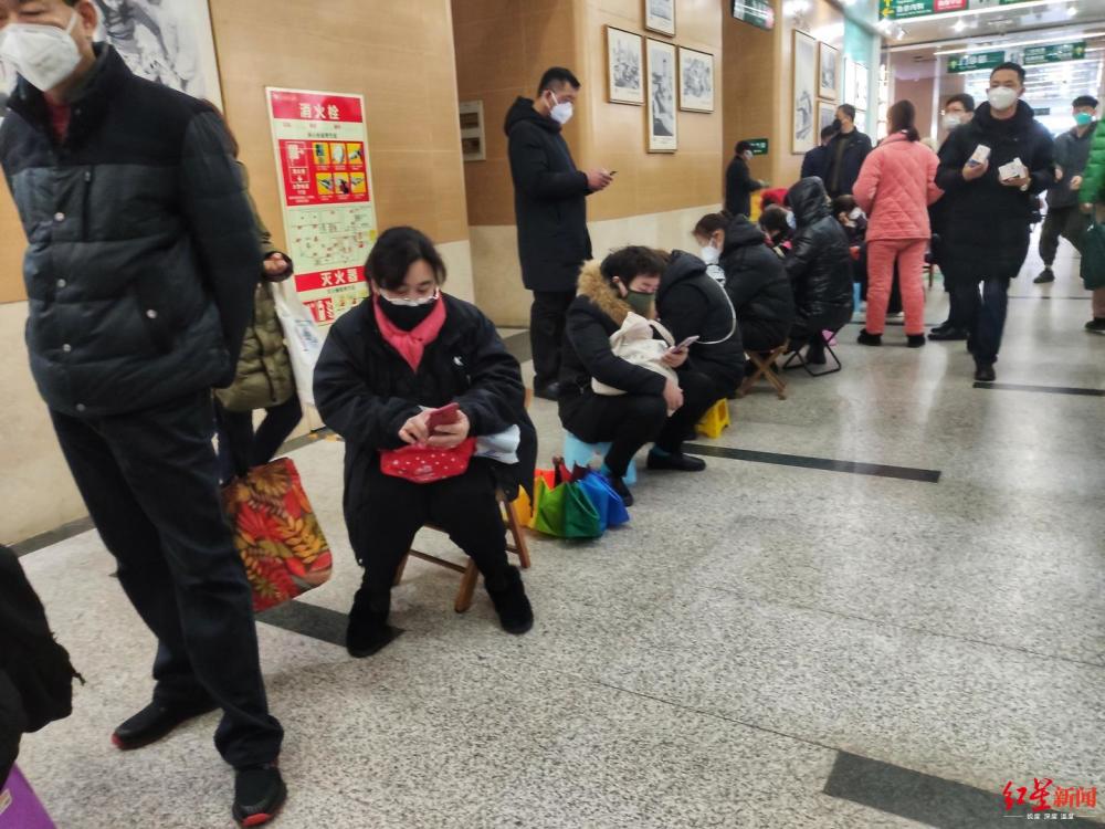 实地探访武汉四家医院每位就诊者都会被问3个问题