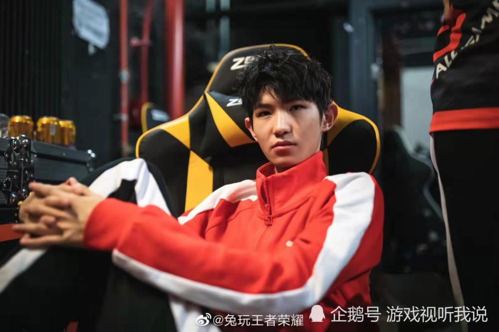 ag一诺人设"崩塌","口嗨"终要付出代价!ag俱乐部是否该做出回应?