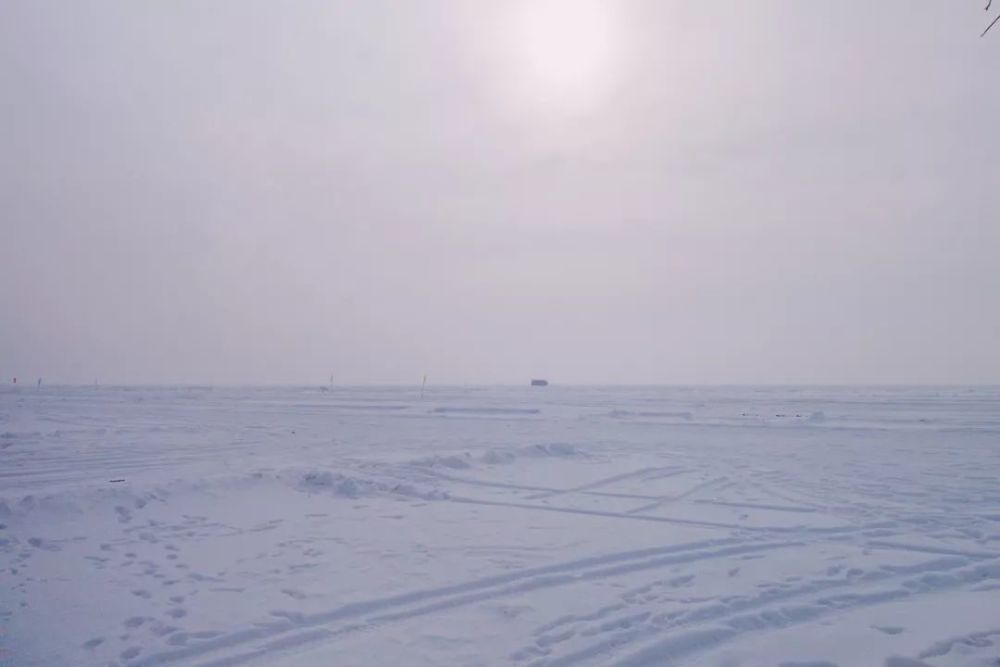 没有下雪的冬天,天空布满遗憾 | 梦境
