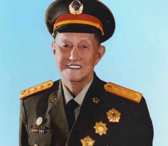 被低估的开国中将,王近山是他的警卫员,许世友是他手下的兵