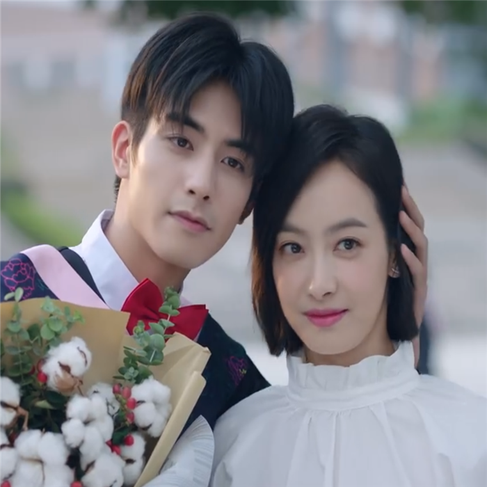 宋茜新剧开播,与小12岁男演员