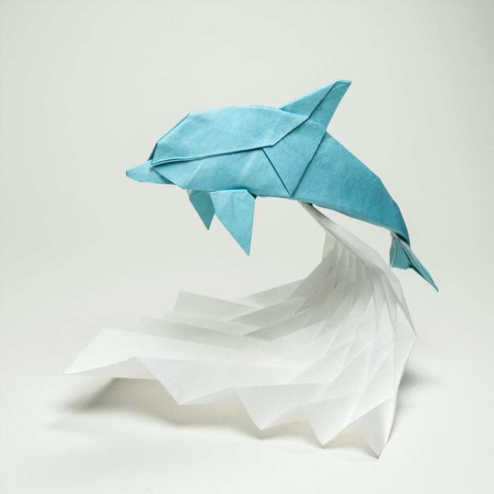 折纸艺术家让"纸制动物活起来" 网赞翻:一关灯就变动物园!