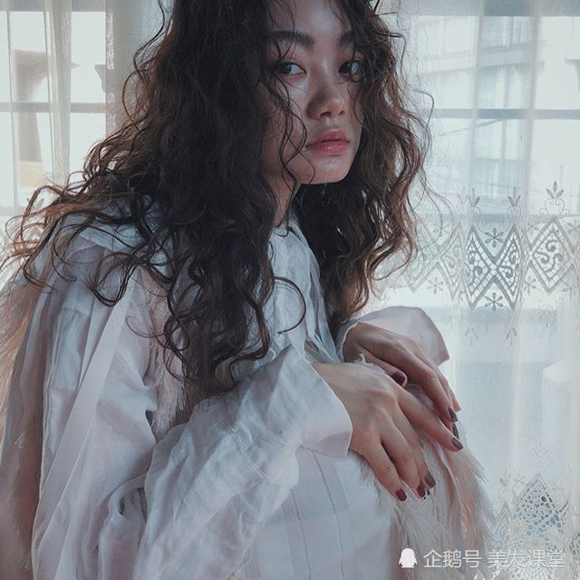 不同的卷发总有适合你的